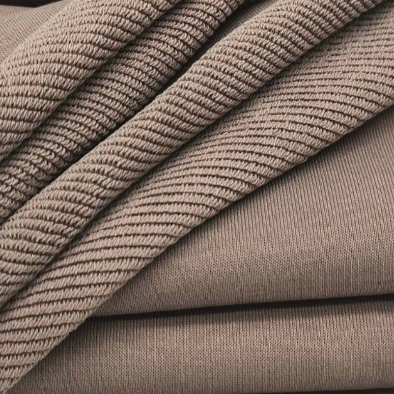 Vyriškas džemperis su kapišonu