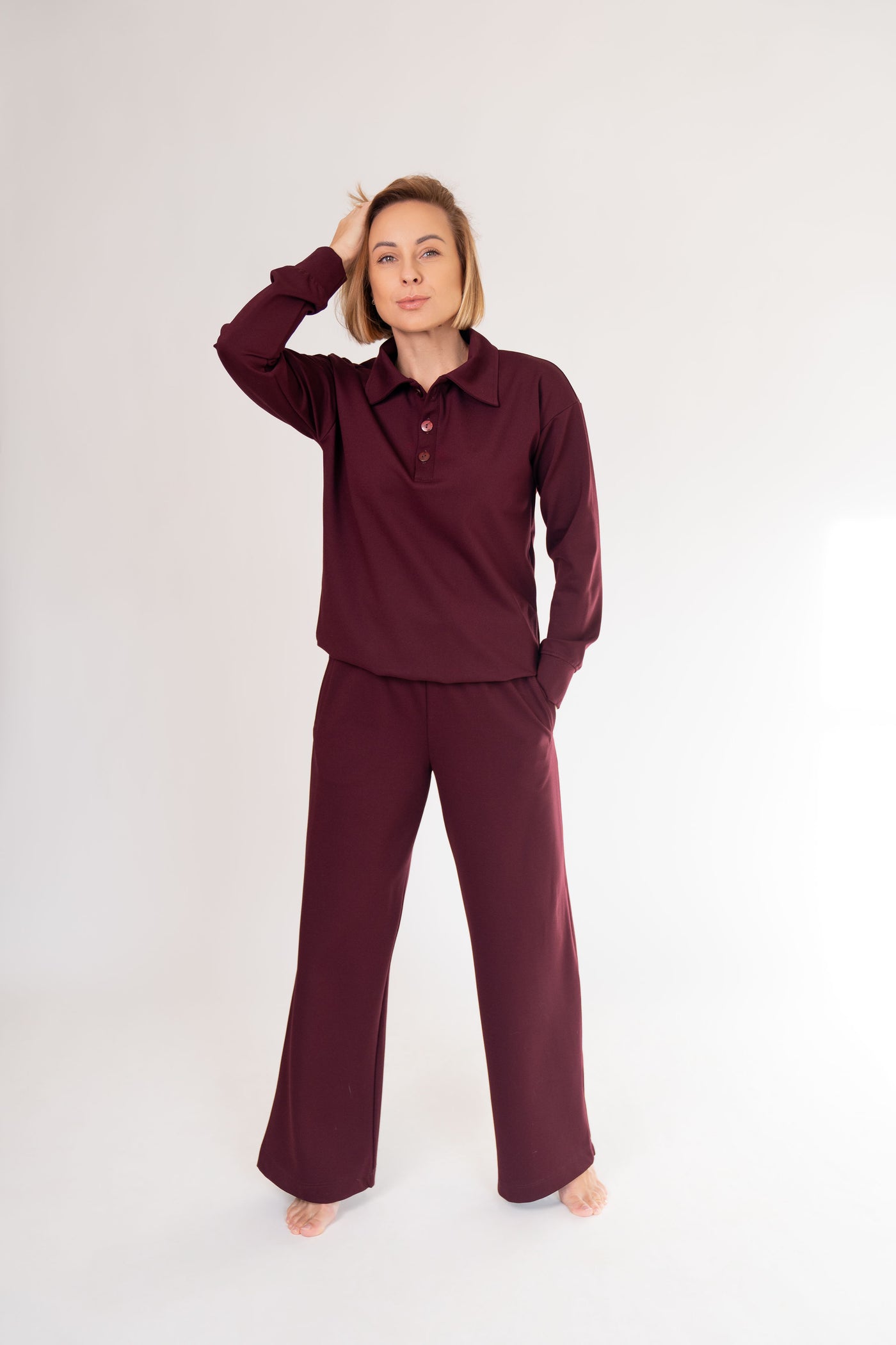 Plataus kirpimo punto kelnės „Bordo“