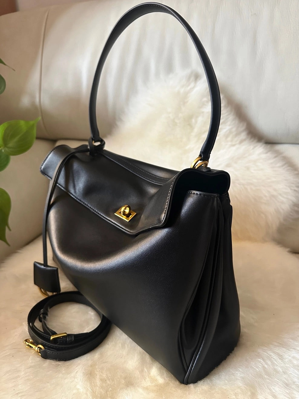 Texas Big – Natūralios lygios odos rankinė (juoda)