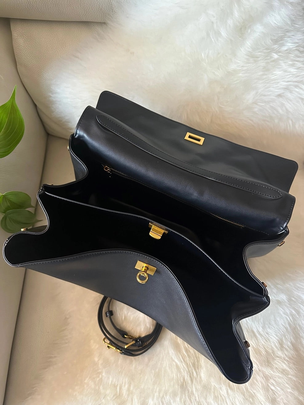 Texas Big – Natūralios lygios odos rankinė (juoda)